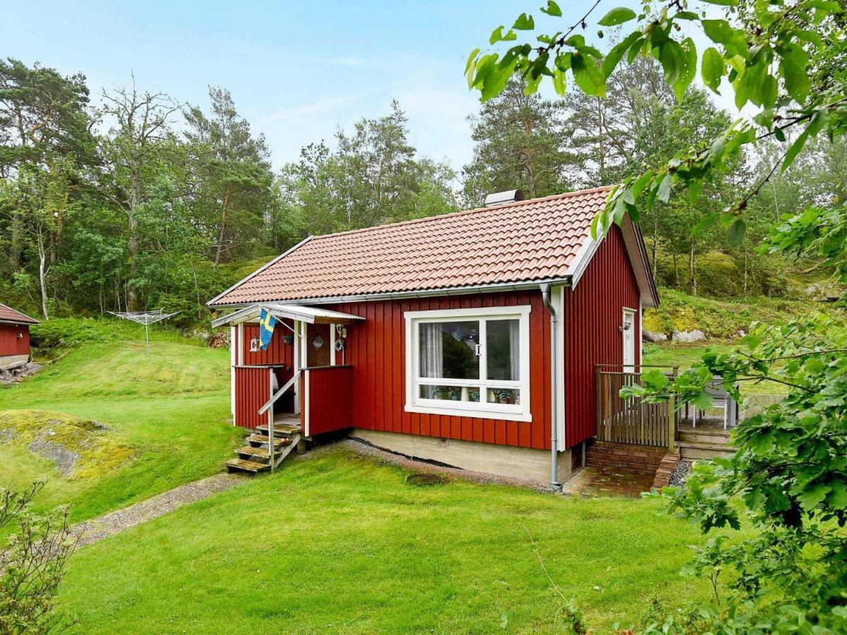 4 Person Holiday Home In Hen N Nösund Eksteriør billede